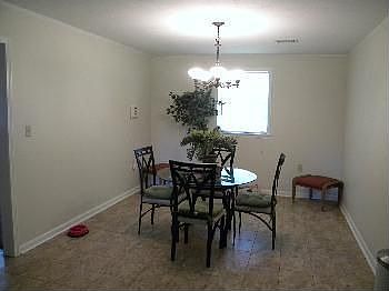 3rd image of 120 Meadow Park Ln