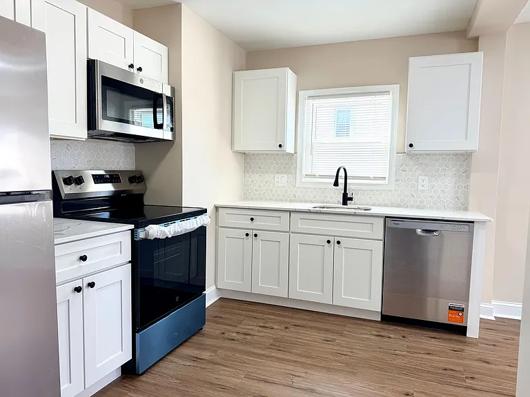 428 Madison Ave — Photo 14