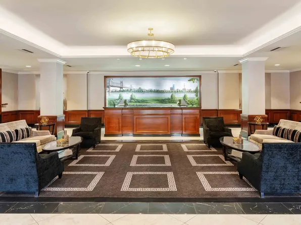 45 Sutton Place image 37 of 43