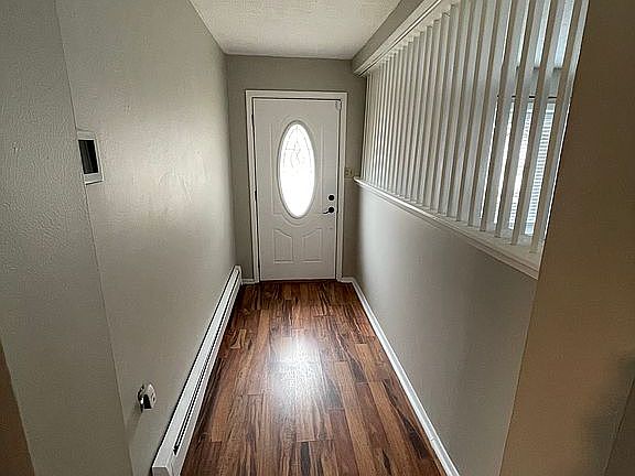 3rd image of 525 Stryker Ave