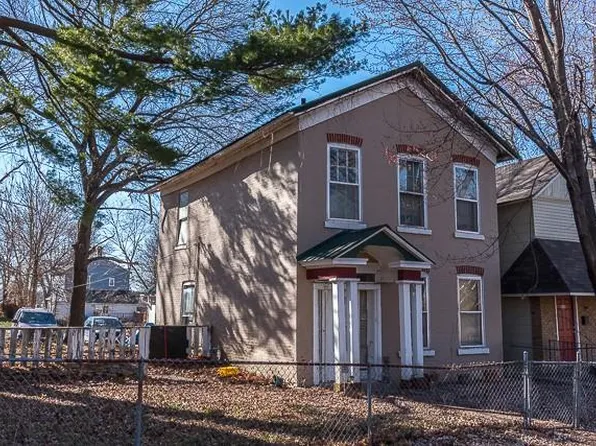 321 Pottawatomie St, Leavenworth, KS 66048