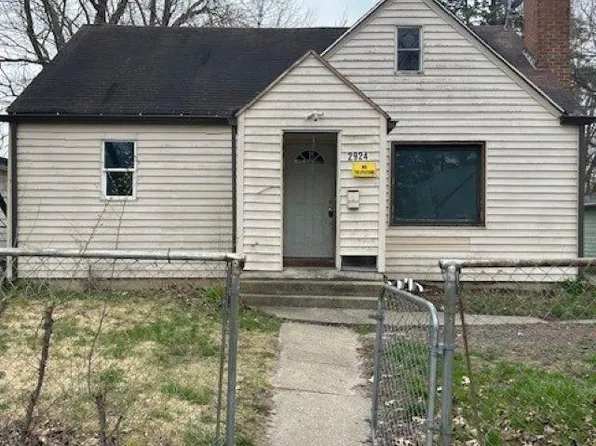 2924 Arcadia Ter, Rockford, IL 61101