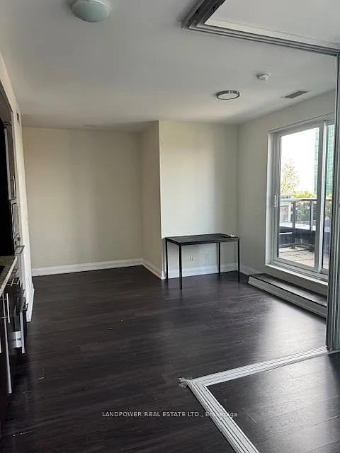 5 Sheppard Ave E — Photo 3