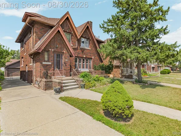 7523 Freda St, Dearborn, MI 48126