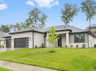 6064 S Dollison Ave, Springfield, MO 65810