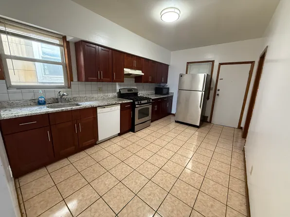 207 Manor Ave APT 2, Harrison, NJ 07029