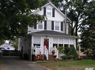 101 Sterling Pl, Amityville, NY 11701
