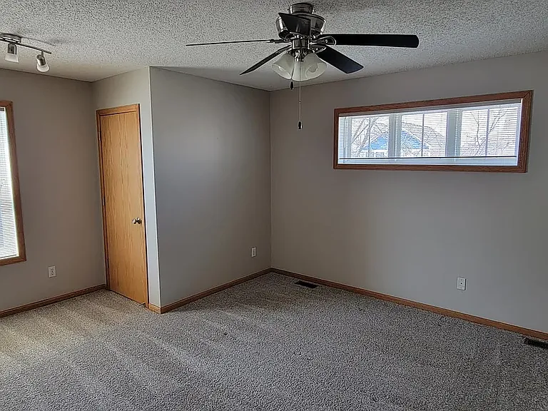 8559 Windsor Ln N — Photo 12
