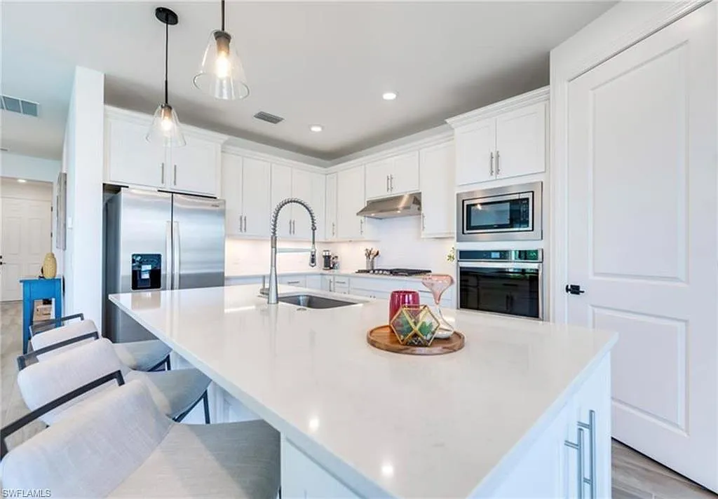 Building Photo - 20419 Pebble Glen Dr