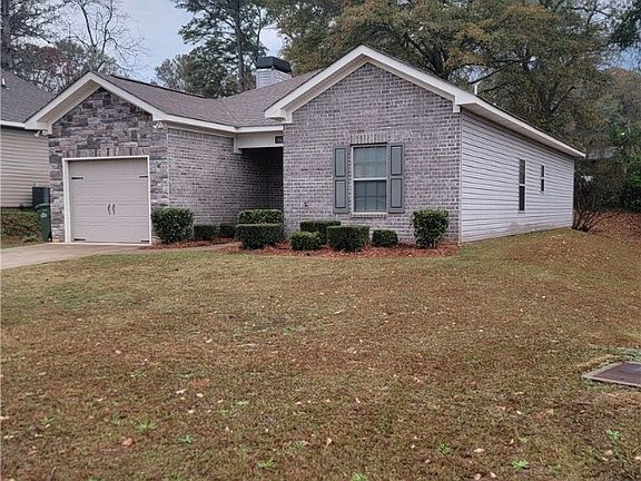 2nd image of 1061 Riverwood Dr