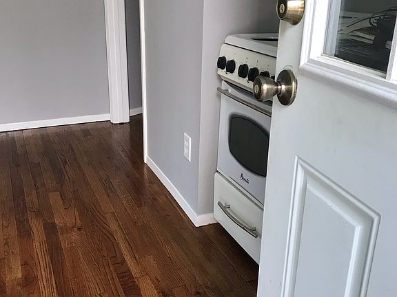 2nd image of 7 Dune Ct #1