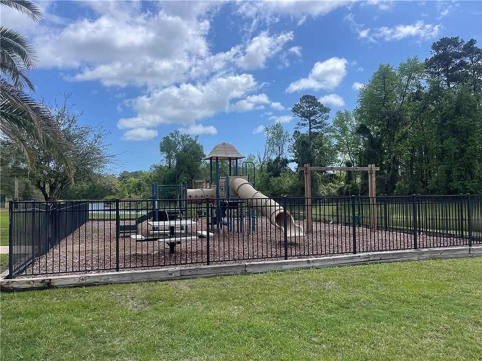 2nd image of 212 Autumn Ridge Ct