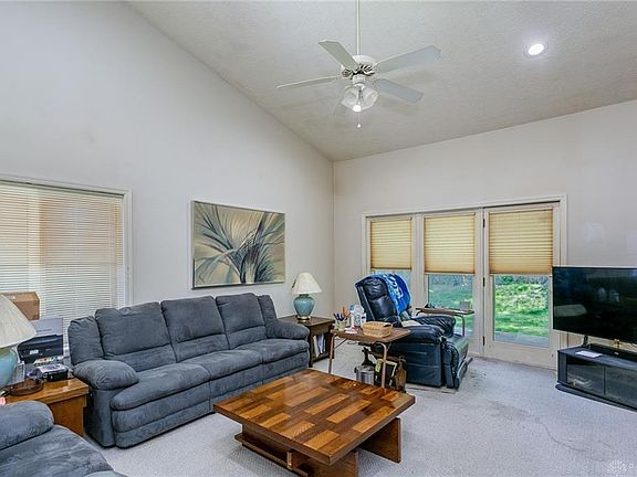 5th image of 170 Copperfield Dr