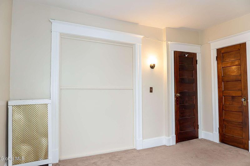 5th image of 37 Chiswell Street