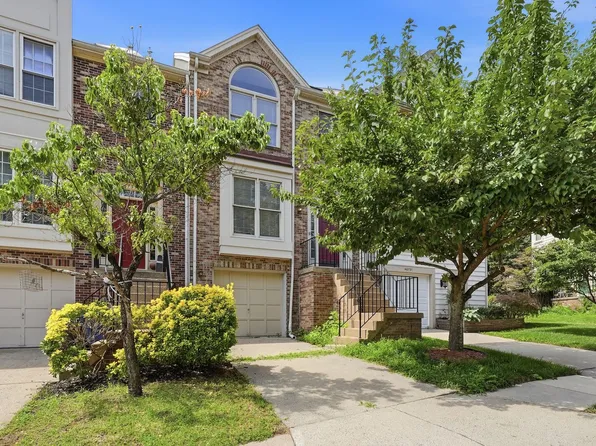 46733 Woodmint Ter, Sterling, VA 20164
