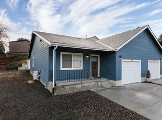 105 SW Bel Air Dr, Clatskanie, OR 97016