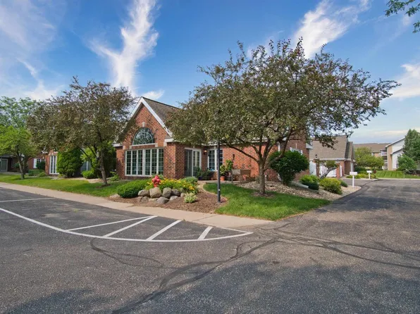 883 North High Point Road, Madison, WI 53717