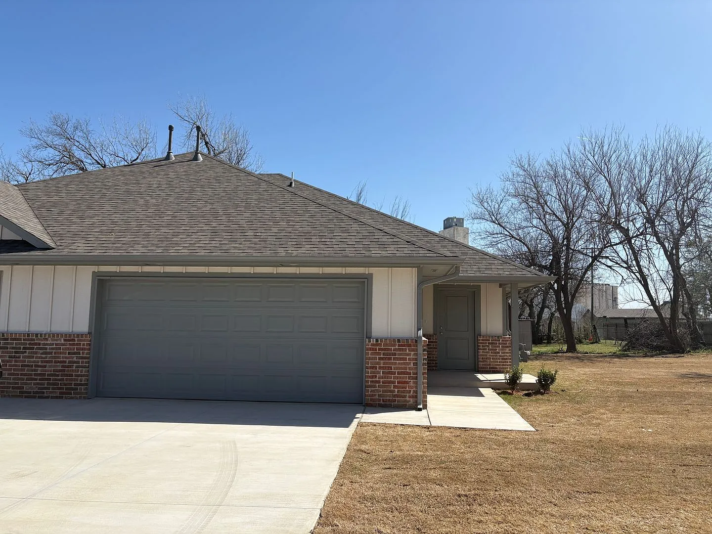 Three bedroom duplex in El Reno — Photo 2