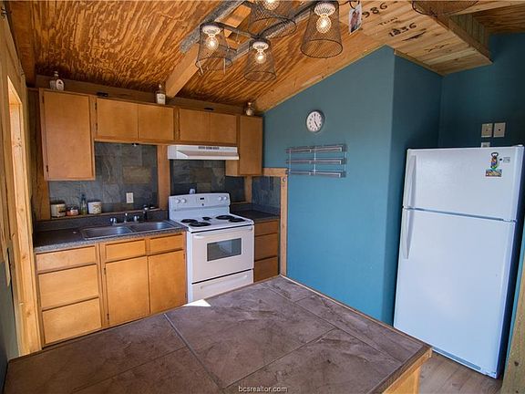 2nd image of 13855 Farm Road 2155