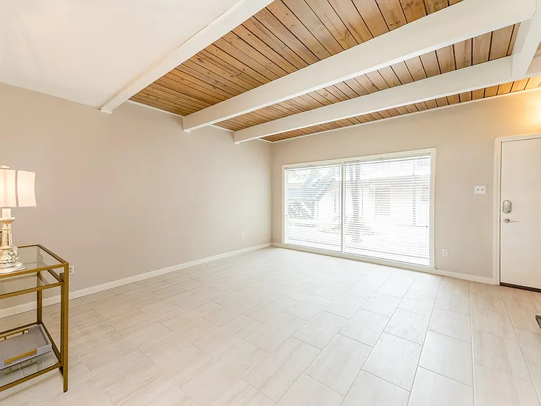 3809 N Braeswood Blvd #9 — Photo 4