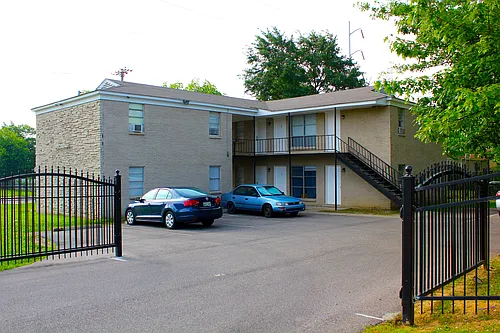 2895 Broad Ave #3 Photo 1