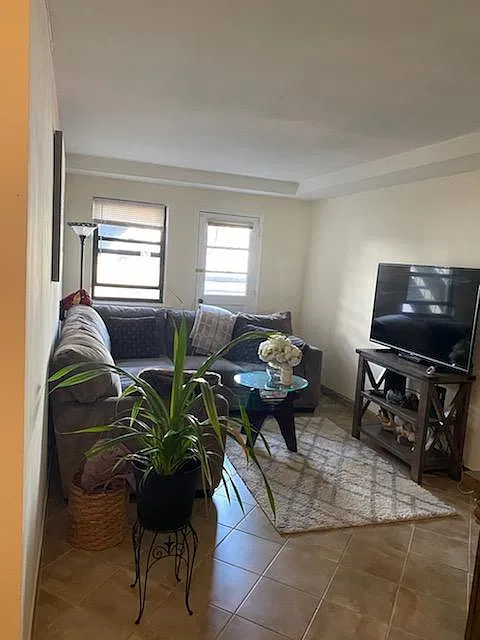 57th Dr, Maspeth — Photo 3