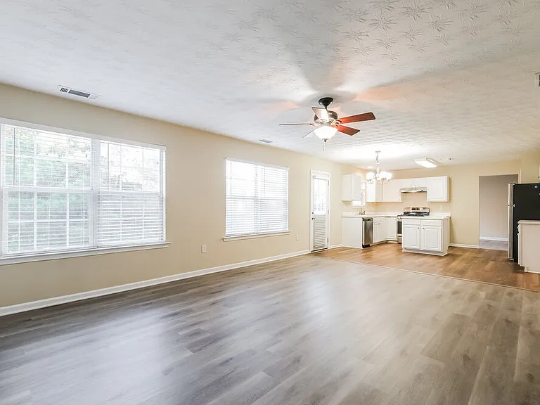 4065 Crescent Walk Ln — Photo 6