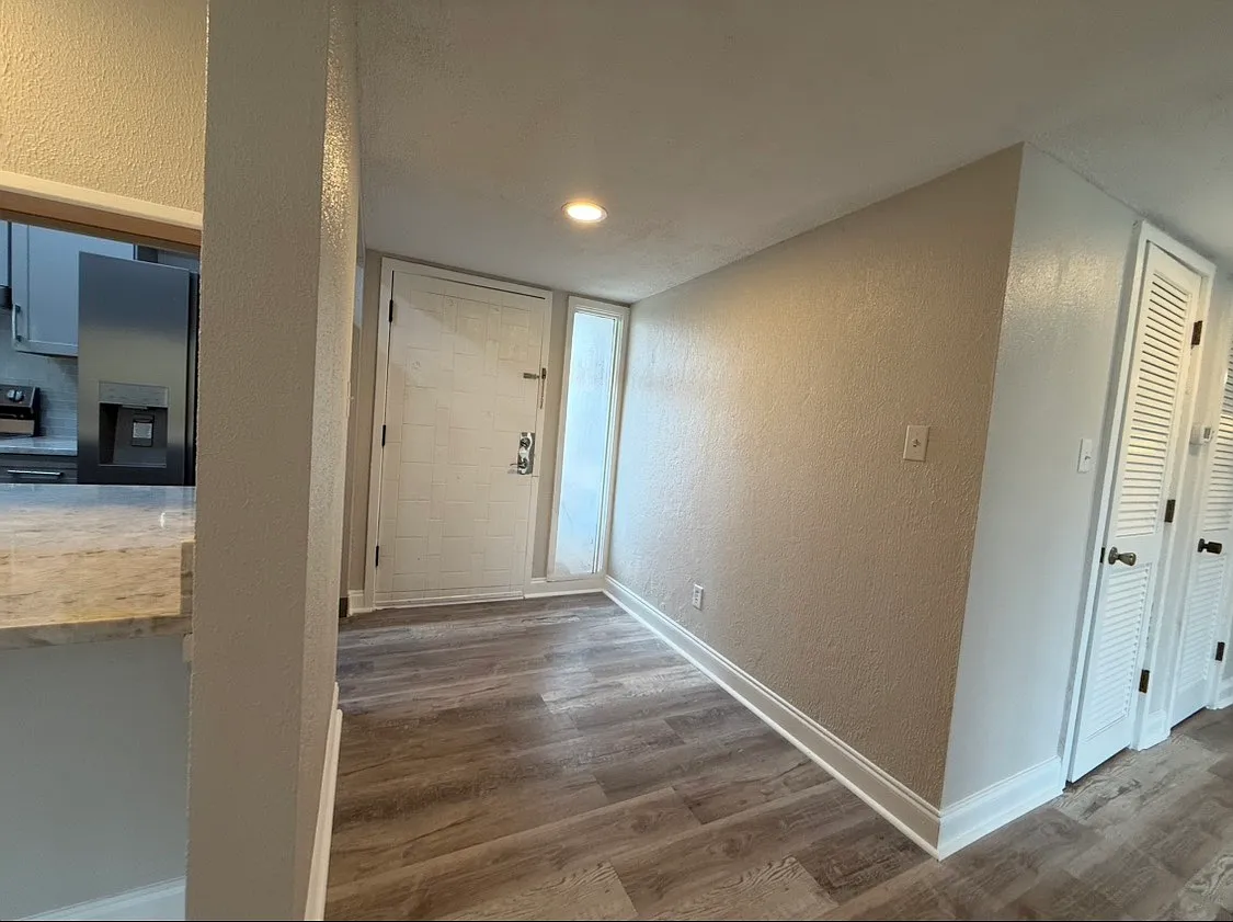 1 bed, 1000 sqft, $1,250 — Photo 4