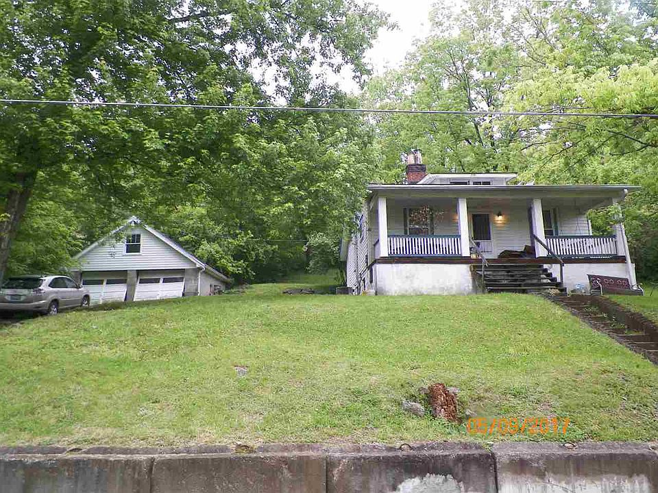 2nd image of 3858 Madison Pike