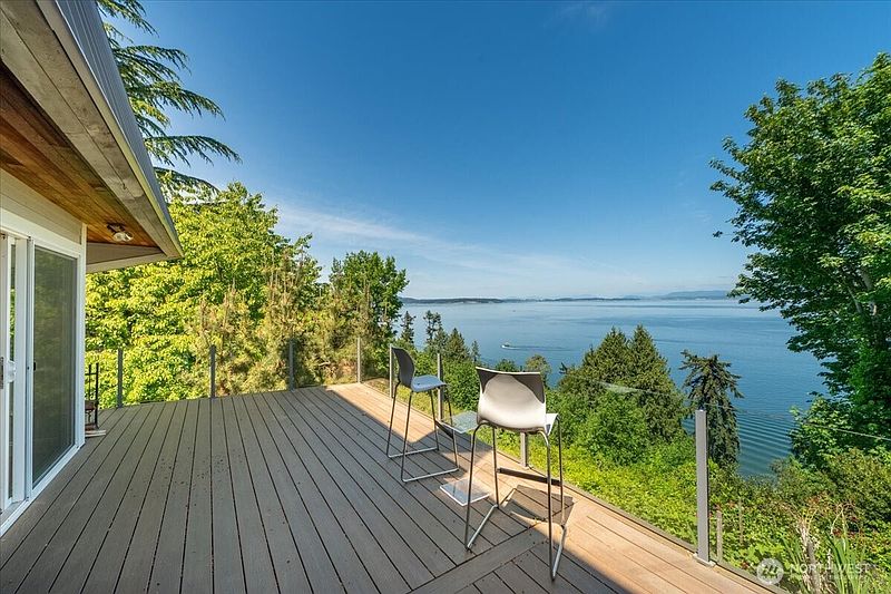 4th image of 1857 Cascade View Drive