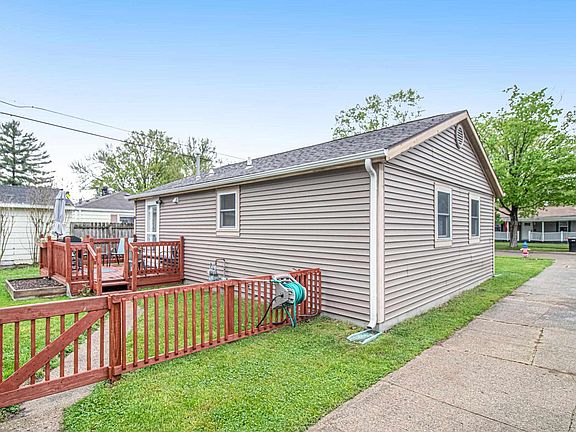 4th image of 1410 Eastbrook Dr