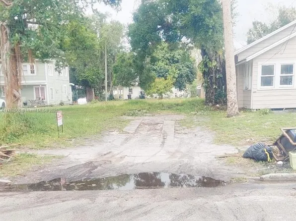 617 Texas Ct, Fort Pierce, FL 34950