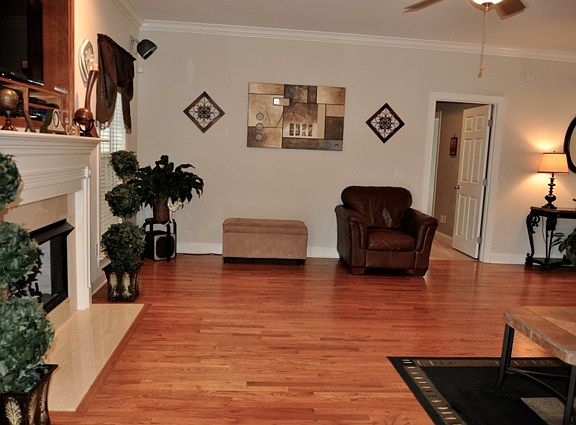 2nd image of 9820 Sourwood Ln