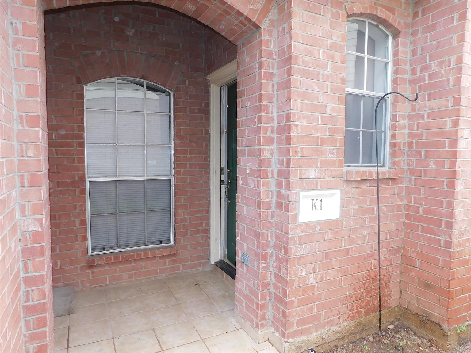 2 bed, 2.5 bath, 1330 sqft, $1,800 — Photo 2