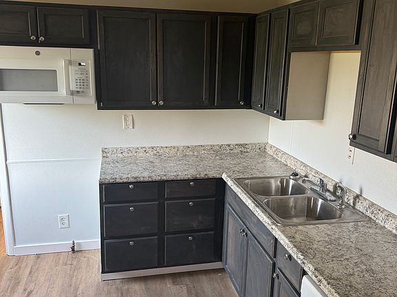 4th image of 2643 McKinley St