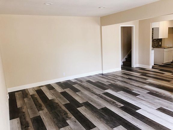2nd image of 3240 Del Mar Way