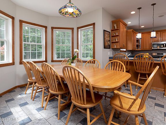 4th image of 42 McEchron Ln