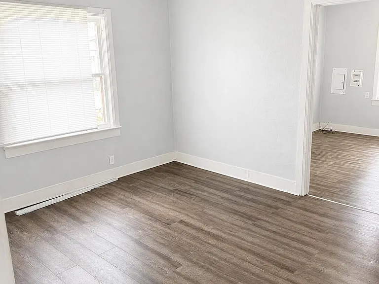 205 Jimmie St — Photo 4