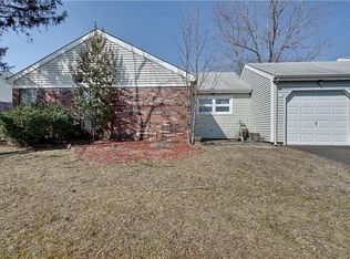 1A Poppy Ct, Lakewood, NJ 08701