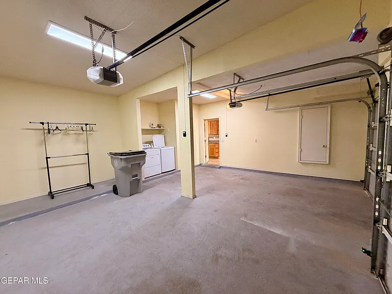 3629 Cave Palm Pl — Photo 32