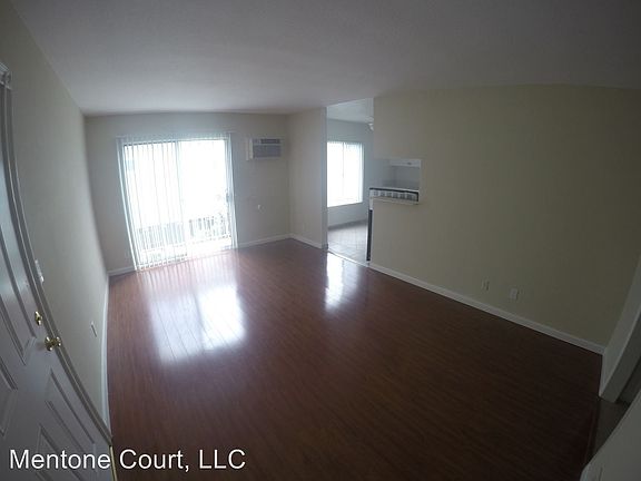 3rd image of 3671 Mentone Ave APT 6
