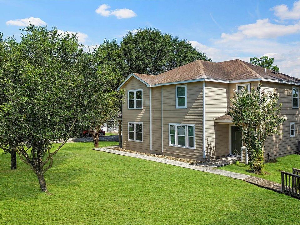 1st image of 1123 Runneburg Rd
