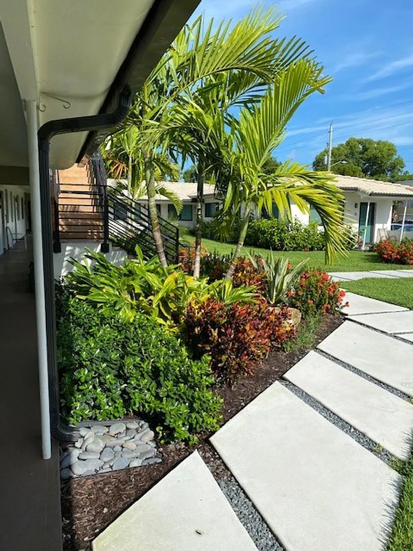 Miami Shores Villas — Photo 3
