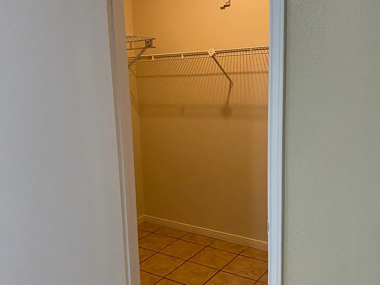 7526 Windsor Oaks — Photo 15