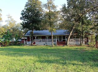 Lake L Dr, Trinity, TX 75862