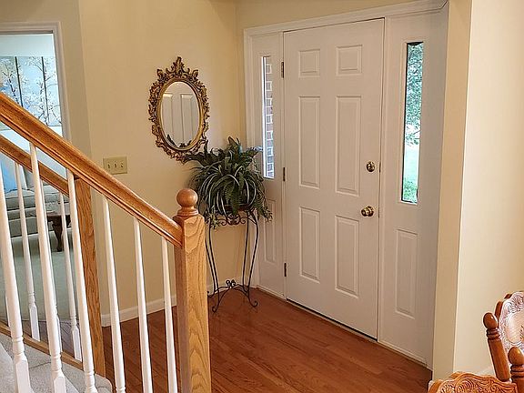 5th image of 6390 Glen Hollow Dr