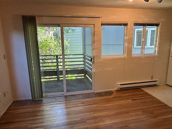 4th image of 735 Belmont Ave E #206