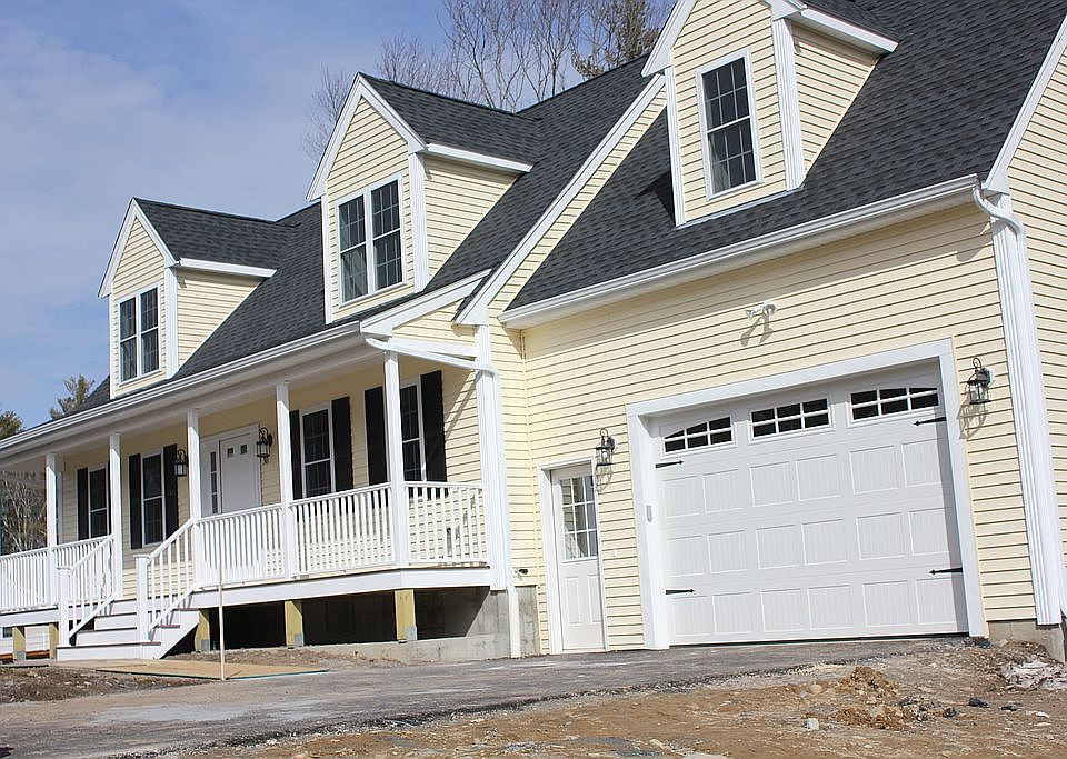 1st image of 30 Rolling Pines Dr