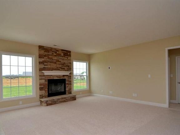 5th image of 4225 Needlerush Dr