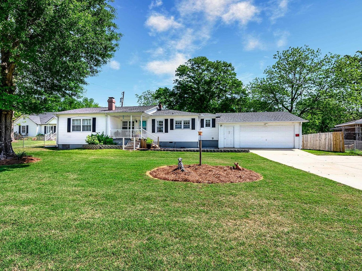 404 Saint Mark Rd, Taylors, SC 29687 Zillow